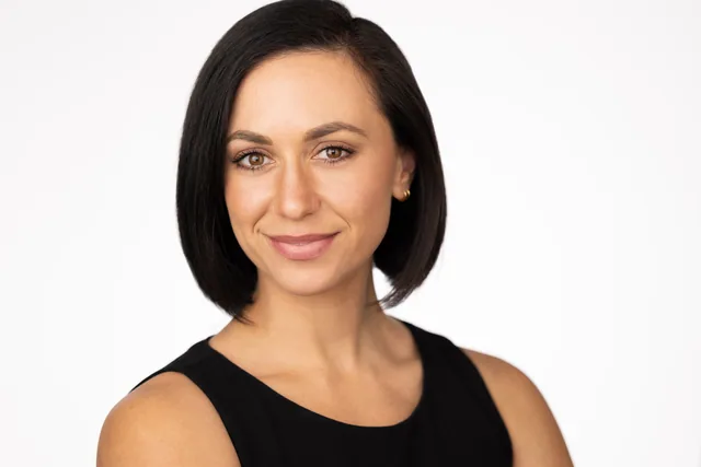 Tizzy brown headshotdc professional modern headshot photographer moshe zusman-2.JPG