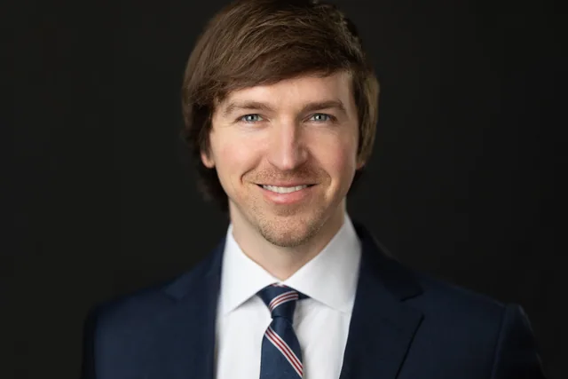 business casual headshot dcheadshots photographer best in washington moshe zusman-4.JPG