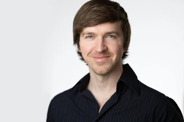 business casual headshot dcheadshots photographer best in washington moshe zusman-1.JPG