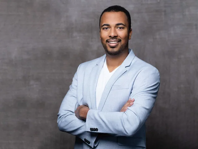 Headshots nad portraits dc photographer moshe zusman executives profiles