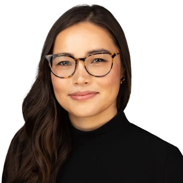 headshots with glasses how to avoid glare headshotdc moshe zusman -3.JPG