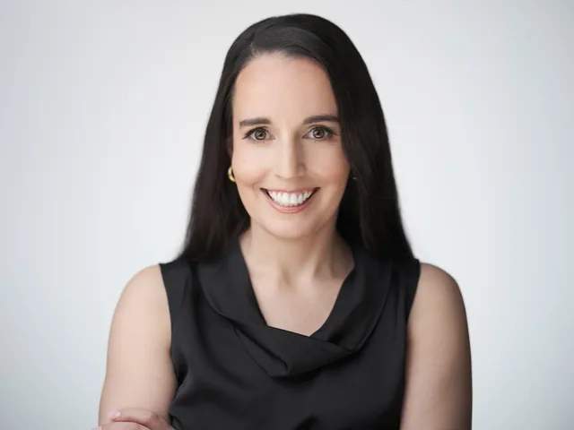 kristens new job headshots by moshe zusman headshotdc-2.JPG