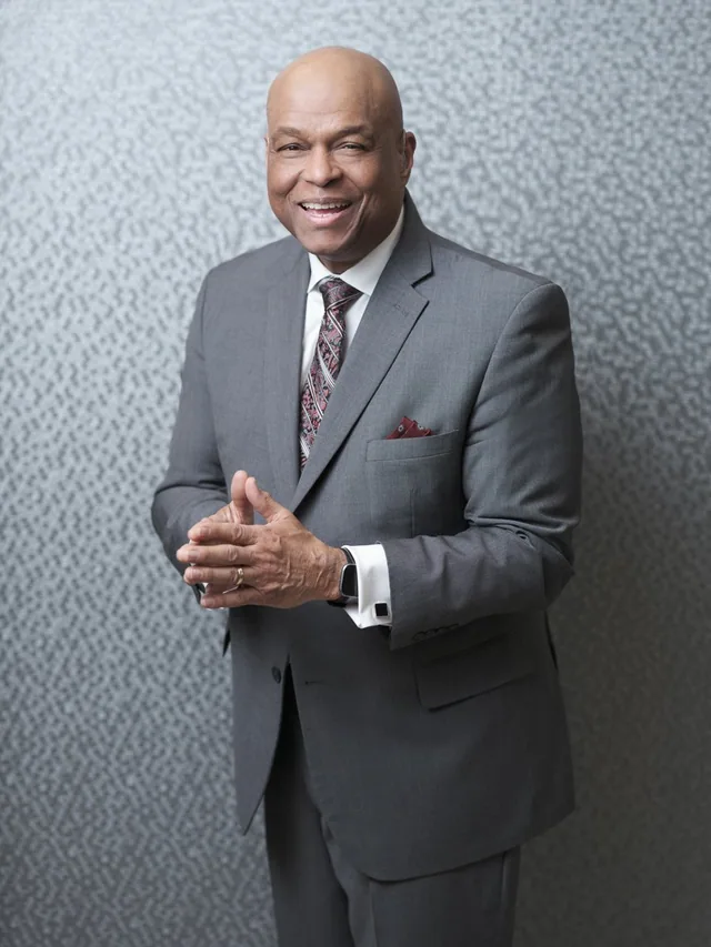 team photos with personality headshotdc portraits for executives -3.JPG