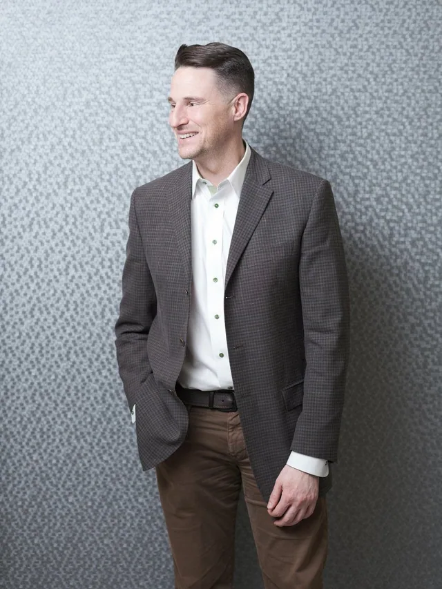 team photos with personality headshotdc portraits for executives -5.JPG